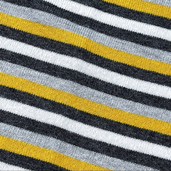 Ultra Flirt size medium grey yellow & white striped crop top ruffle hems EUC - Picture 8 of 14